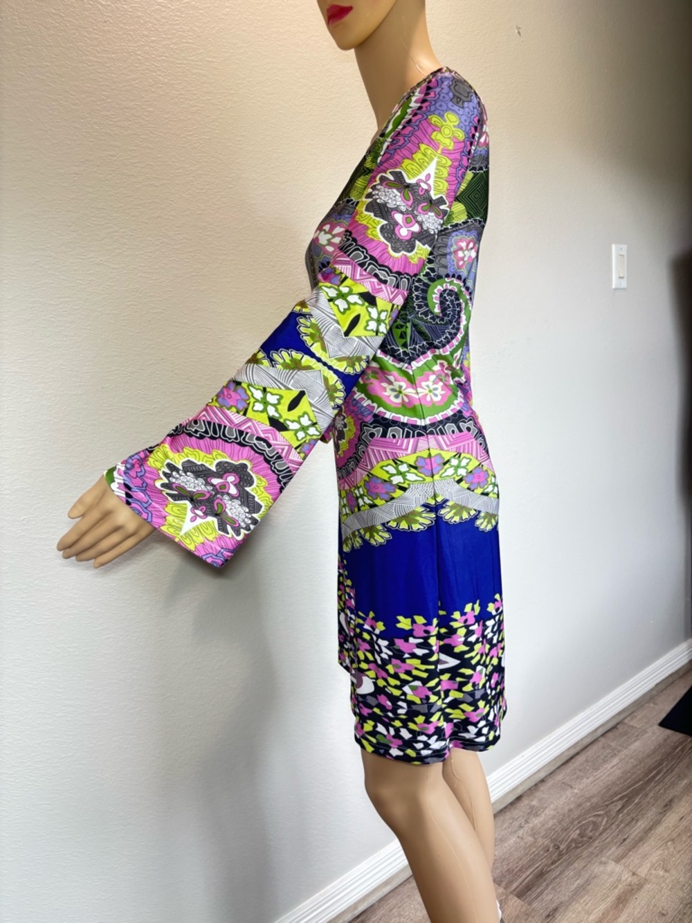 White Mark Couture Collection Blue, Pink & Green Paisley-Print Long Sleeve Dress - Picture 11 of 13